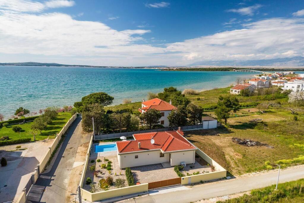 Villa Mattina, With Heated Pool And Jacuzzi Privlaka  Kültér fotó
