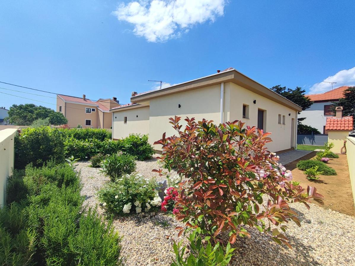 Villa Mattina, With Heated Pool And Jacuzzi Privlaka  Kültér fotó